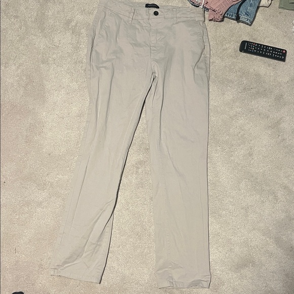 Kenneth Cole New York Other - tan kenneth cole size 32x30 straight leg pants